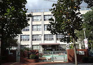 南港緑小学校